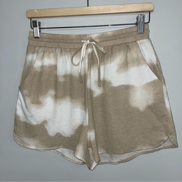 Urban Daizy Shorts Women's Size Large Tan White Cotton  High Waisted Lightweight - Picture 3 of 6